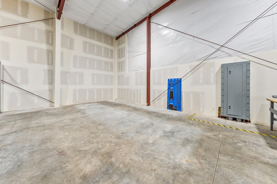 More Photos Of 188 Salmon Way, White City Industrial For Sale