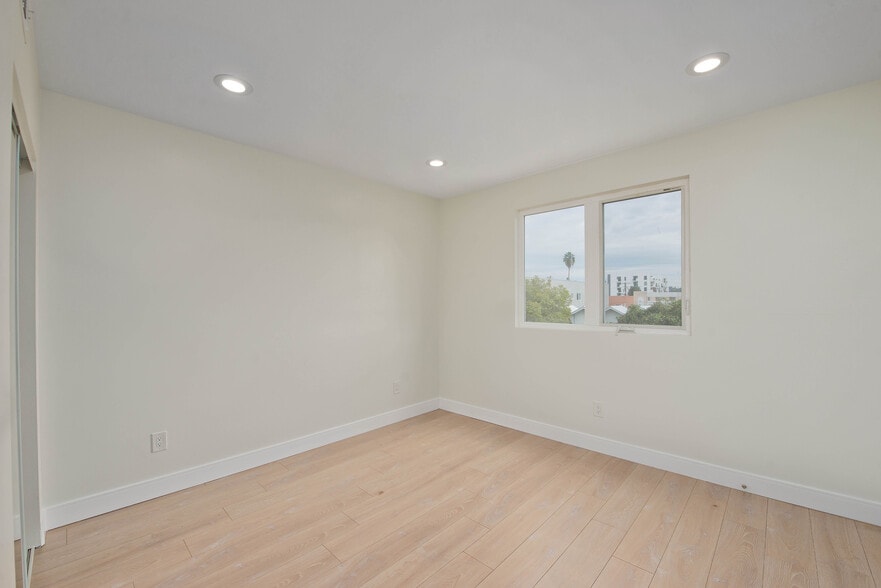 More Photos Of 635 N Harvard Blvd, Los Angeles Apartments For Sale