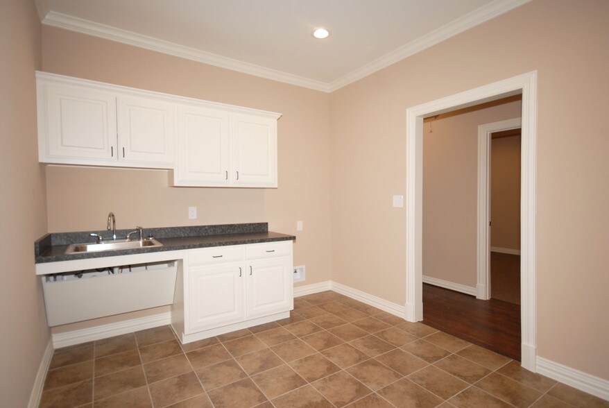 More Photos Of 8951 Collin McKinney Pky, McKinney Medical For Lease