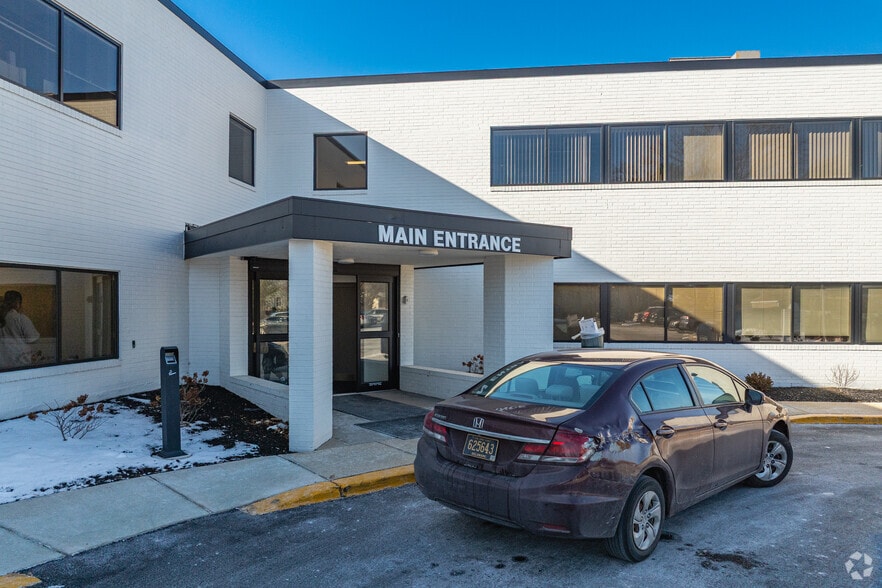 More Photos Of 2055 Limestone Rd, Wilmington Medical For Lease