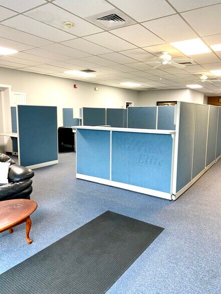 More Photos Of 1193 Hooksett Rd, Hooksett Medical For Lease
