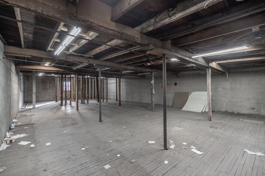 More Photos Of 420-424 W State St, Ithaca Freestanding For Lease