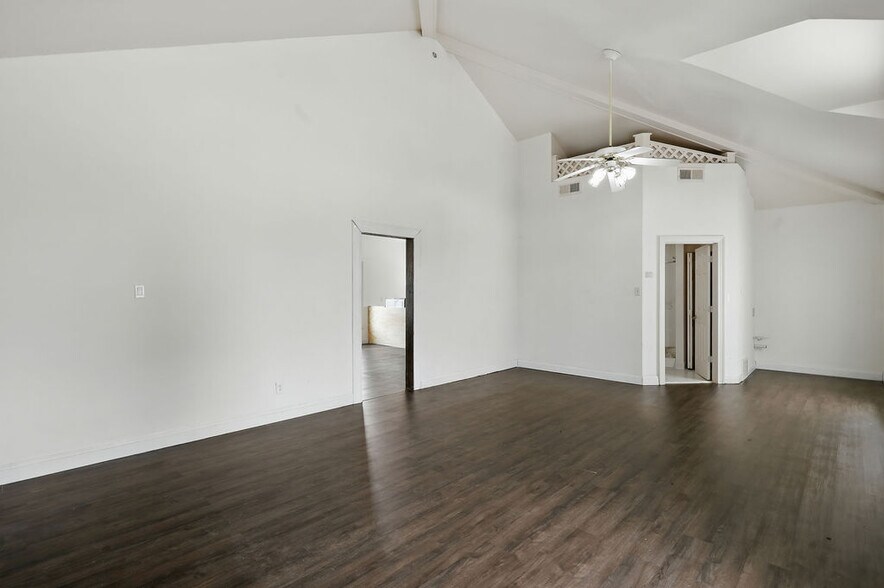 More Photos Of 4325 Casino Center Dr, Robinsonville Apartments For Sale