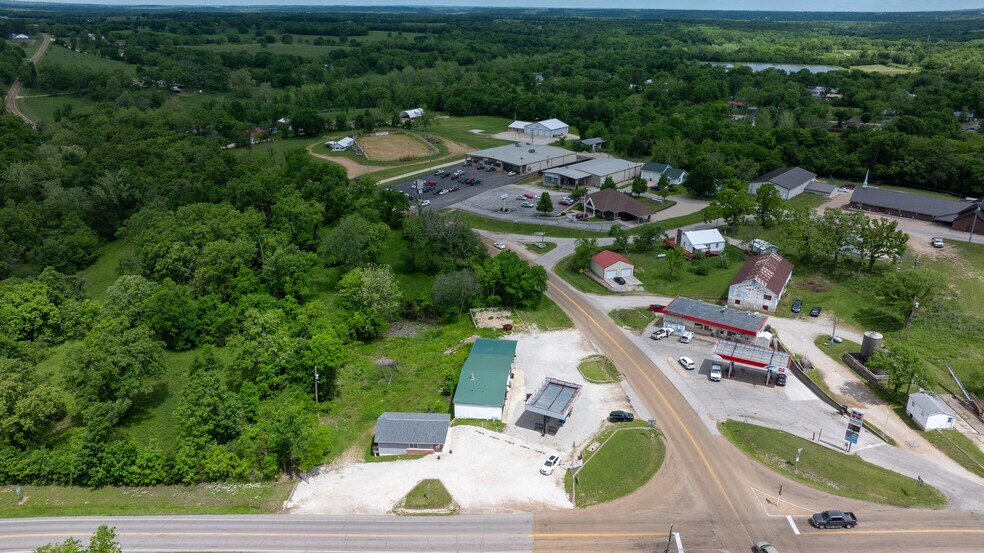 More Photos Of 900 Highway 42, Iberia Freestanding For Sale