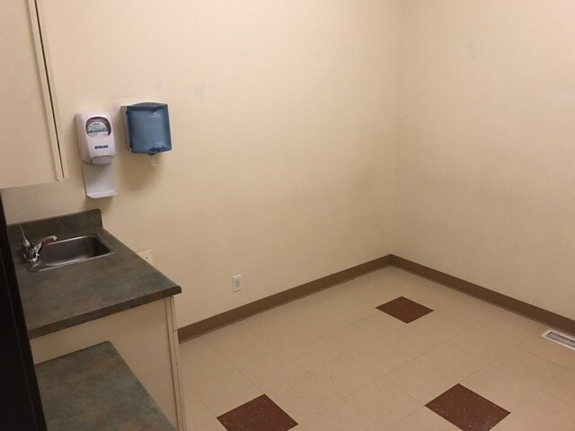 More Photos Of 916 Indiana Ave, Pueblo Medical For Sale