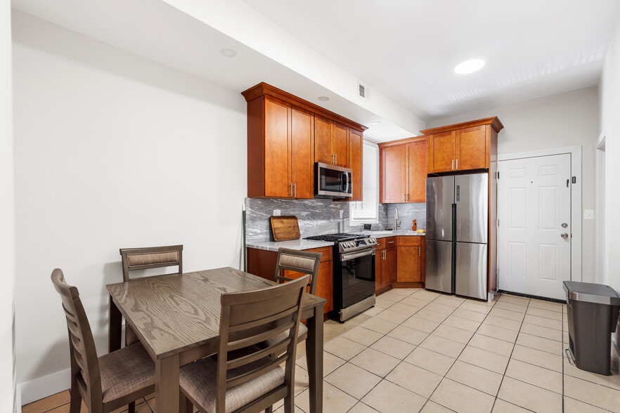 More Photos Of 415 Central Ave, Newark Storefront Retail Residential For Lease