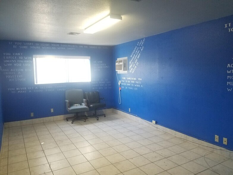 More Photos Of 2008 Hamilton Ln, Las Vegas Office For Sale
