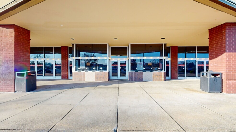 More Photos Of 2111 E University Dr, Auburn Movie Theatre For Sale