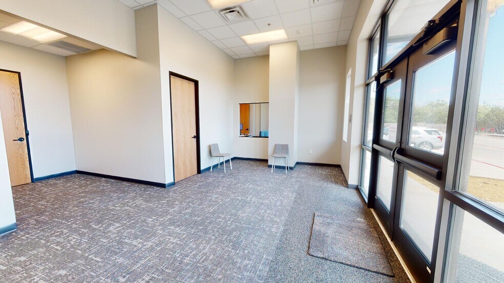 More Photos Of 2205 Downing Ln, Leander Flex For Sale