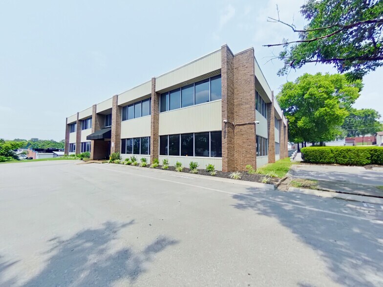 More Photos Of 113 Cumberland Ave, Madison Loft Creative Space For Lease