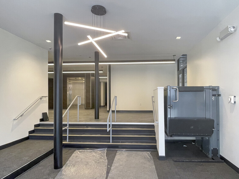 More Photos Of 211 26th St, Pittsburgh Light Manufacturing For Lease