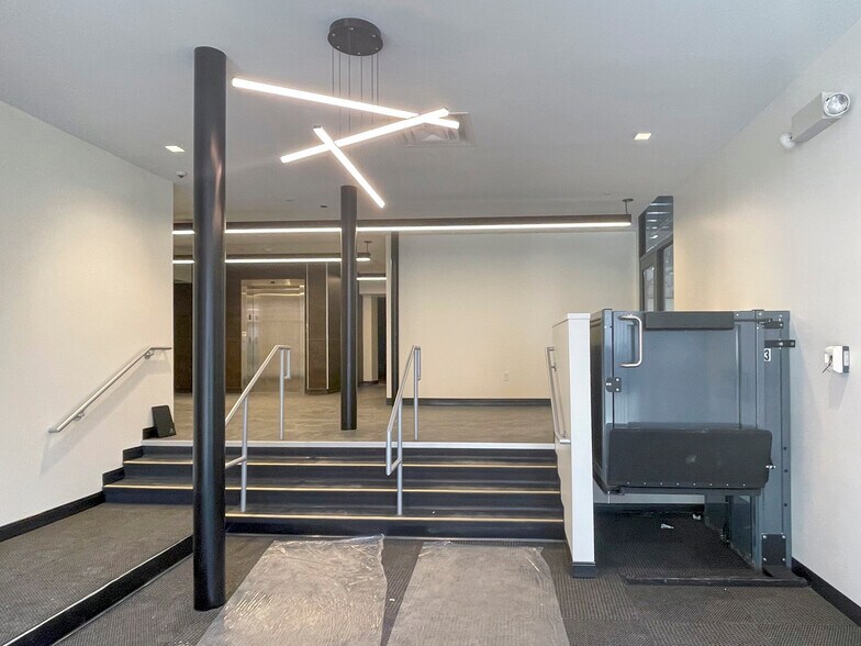More Photos Of 211 26th St, Pittsburgh Light Manufacturing For Lease