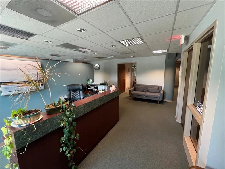More Photos Of 28 W North St, Danville Office For Sale