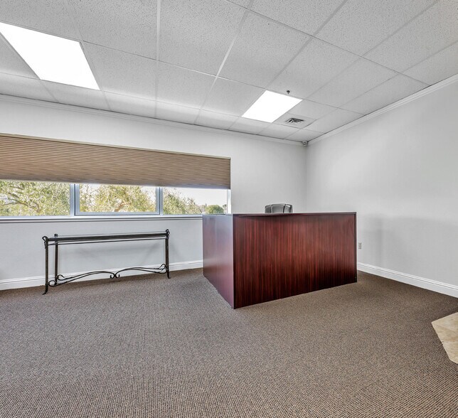 More Photos Of 1851 Airway Dr, Hollister Industrial For Lease