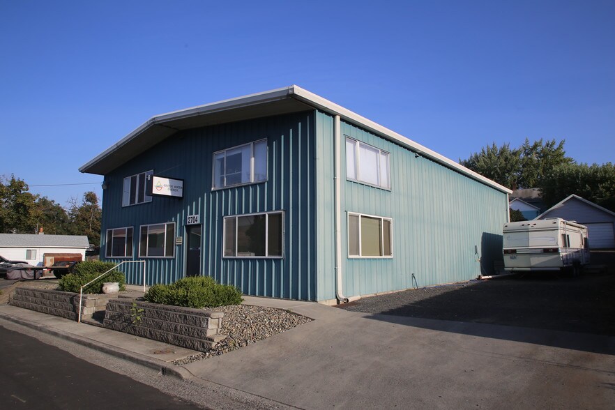 Primary Photo Of 2704 Clearwater Ave, Lewiston Industrial For Sale