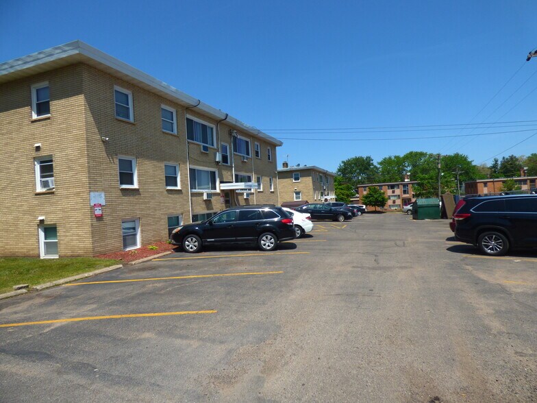 More Photos Of 458 English St, Saint Paul Apartments For Sale