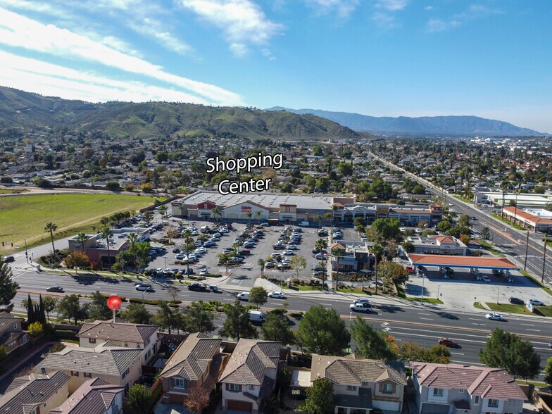 More Photos Of 10997 Cedarhurst Way, Riverside Multifamily For Sale