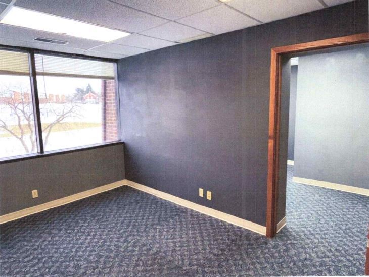 More Photos Of 301 S 70th St, Lincoln Office For Lease