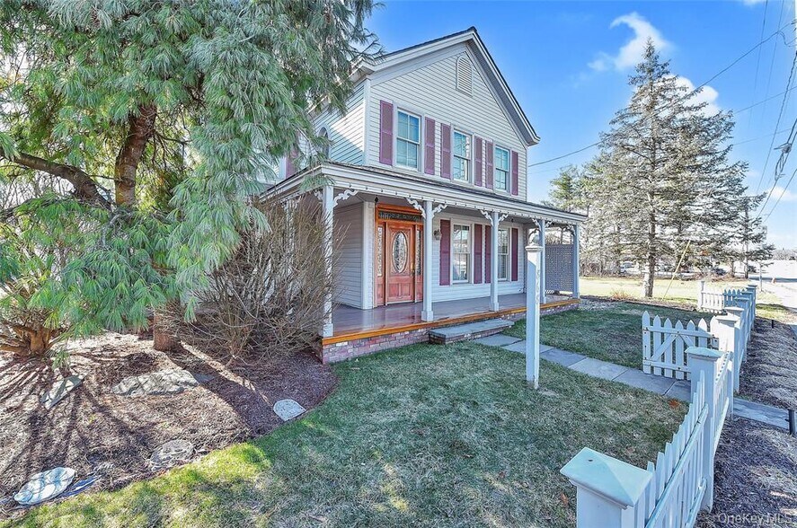 More Photos Of 868-870 Main St, Hopewell Junction Supermarket For Sale