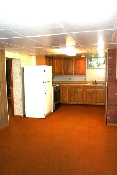 More Photos Of 208 Theatre Rd, Carrolltown Apartments For Sale