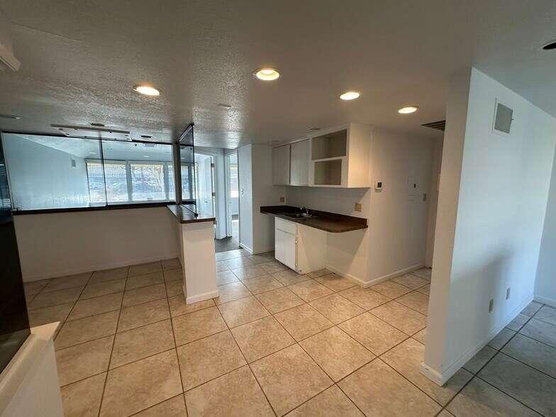 More Photos Of 2491 W Shaw Ave, Fresno Office For Sale