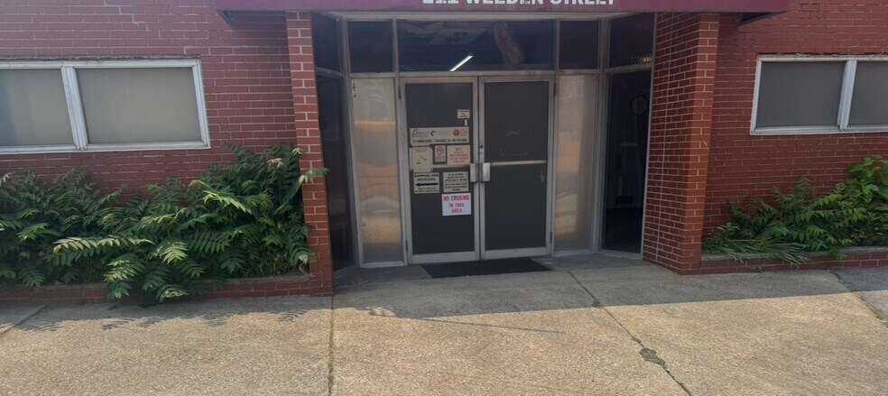 More Photos Of 209 Weeden St, Pawtucket Warehouse For Lease