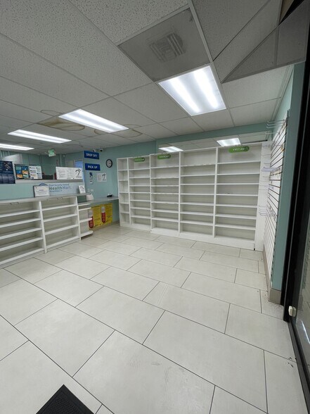 More Photos Of 10630 Sepulveda Blvd, Mission Hills Medical For Lease