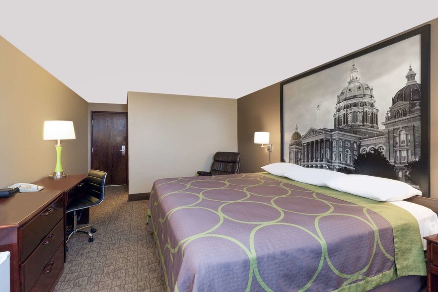 More Photos Of 1757 N US Highway 71, Carroll Hotel For Sale