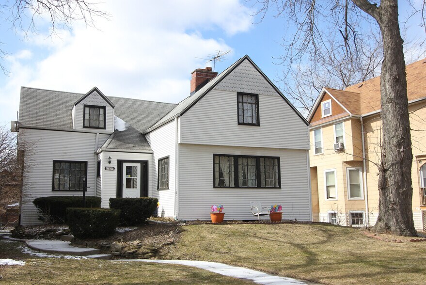 Primary Photo Of 704 Monroe Ave, River Forest Land For Sale