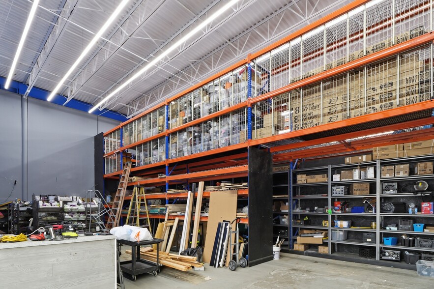 More Photos Of 610 Ryan Ave, Westville Warehouse For Lease