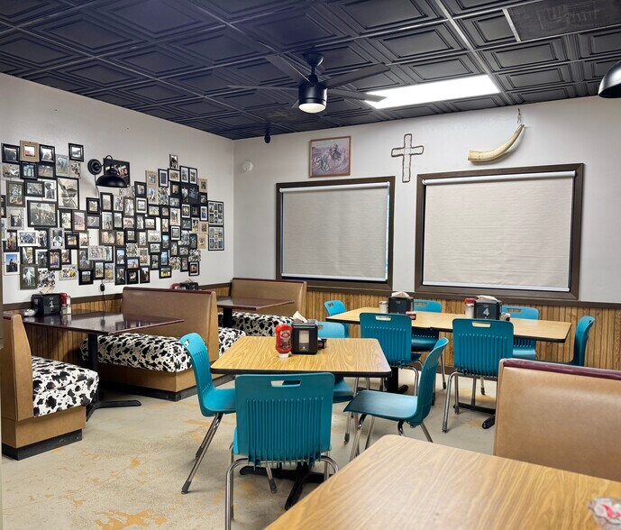 More Photos Of 52 Main St, Mount Pleasant General Retail For Sale