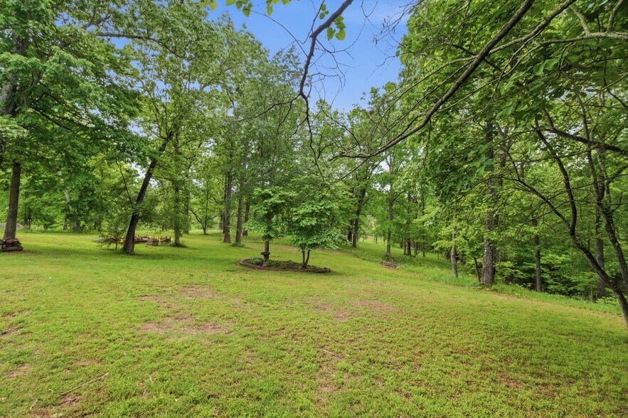 More Photos Of 34 Indian Oaks, Isabella Specialty For Sale