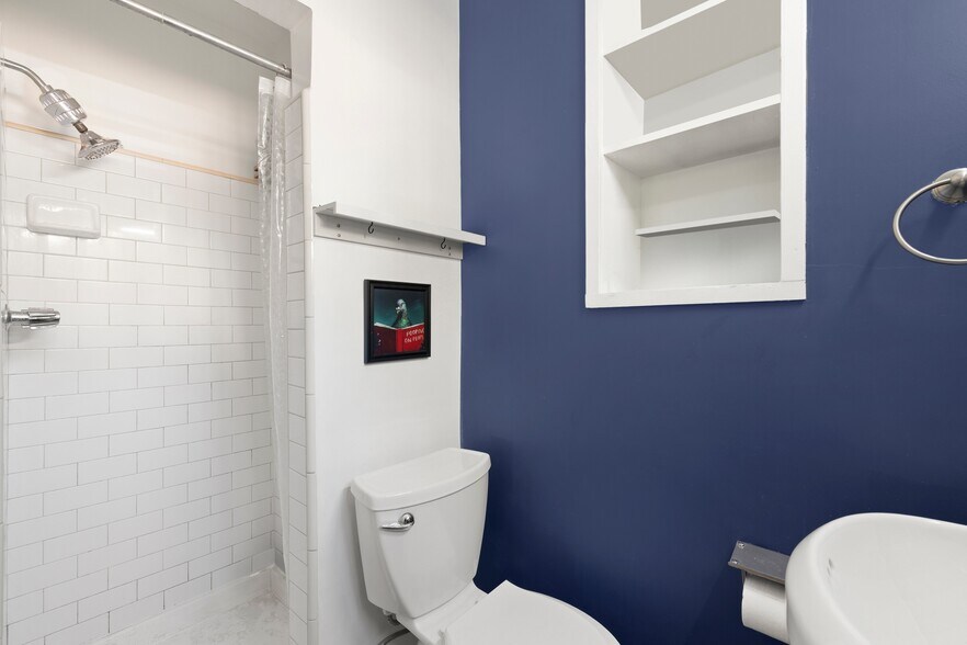 More Photos Of 2243 India St, Los Angeles Multifamily For Sale