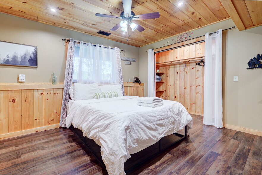 More Photos Of 5685 County Road 33, Canandaigua Specialty For Sale