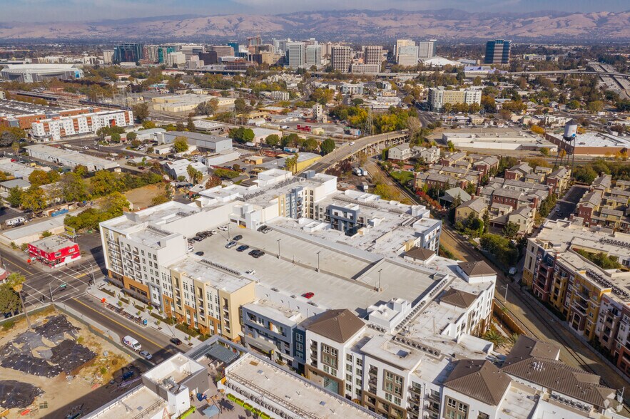 More Photos Of 808 W San Carlos St, San Jose Apartments For Lease