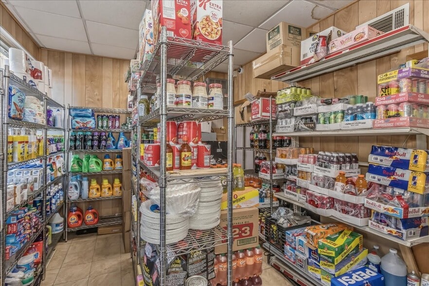 More Photos Of 535 Vanderbilt Ave, Staten Island Carwash For Sale