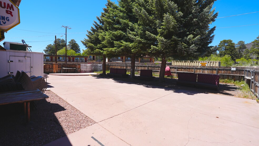 More Photos Of 3404 E Route 66, Flagstaff Freestanding For Sale