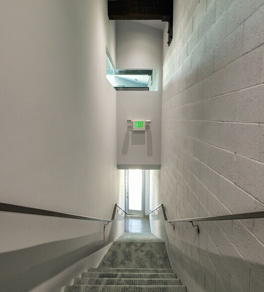 More Photos Of 130 Penn St, El Segundo Loft Creative Space For Sale