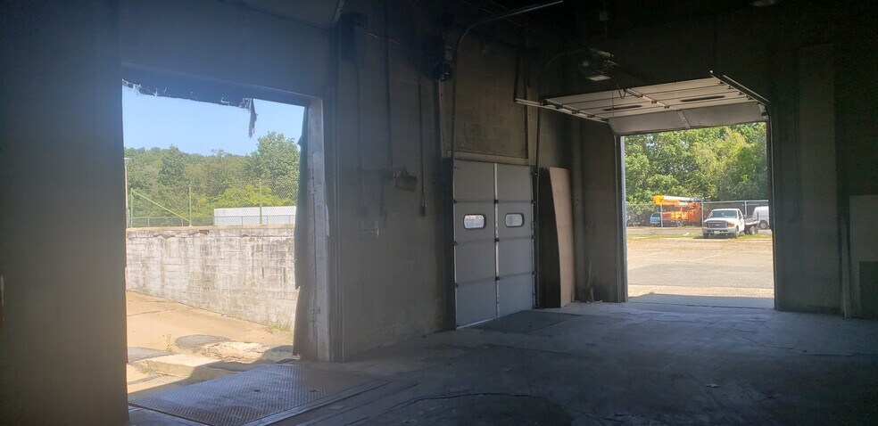 More Photos Of 429 Rockaway Valley Rd, Boonton Manufacturing For Lease