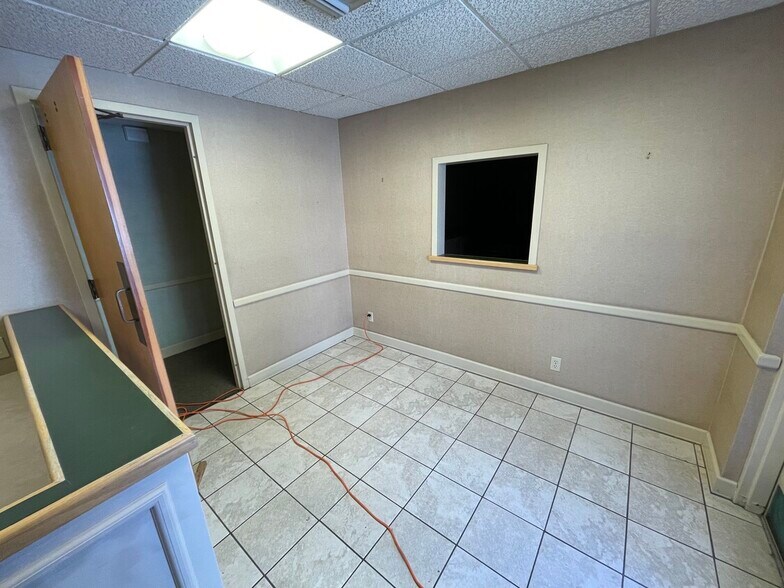 More Photos Of 504 S Moody Ave, Tampa Land For Sale