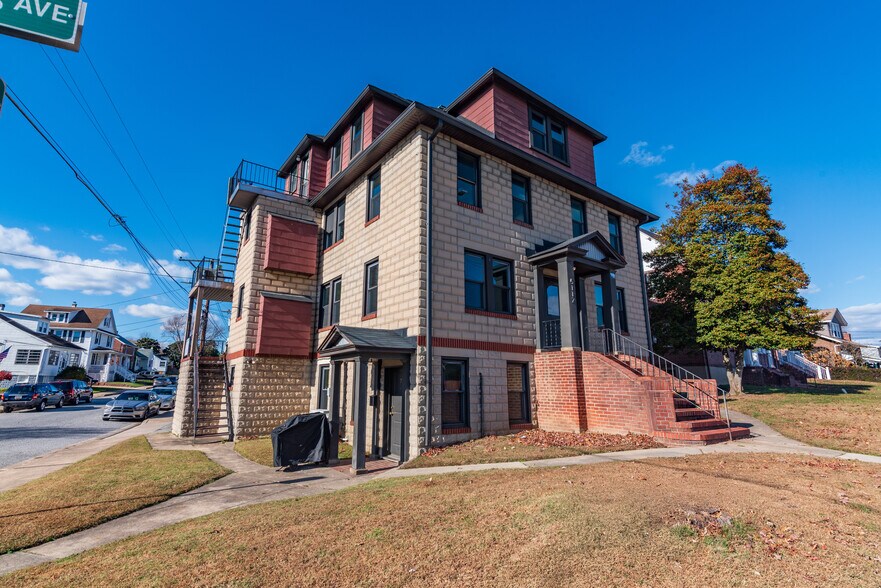 More Photos Of , Arbutus Multifamily For Sale