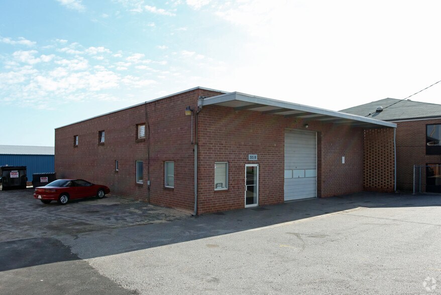 More Photos Of 3218 Taylorsville Hwy, Statesville Warehouse For Lease