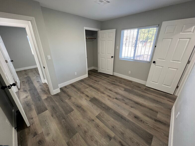 More Photos Of 3662 Park St, Las Vegas Industrial For Sale