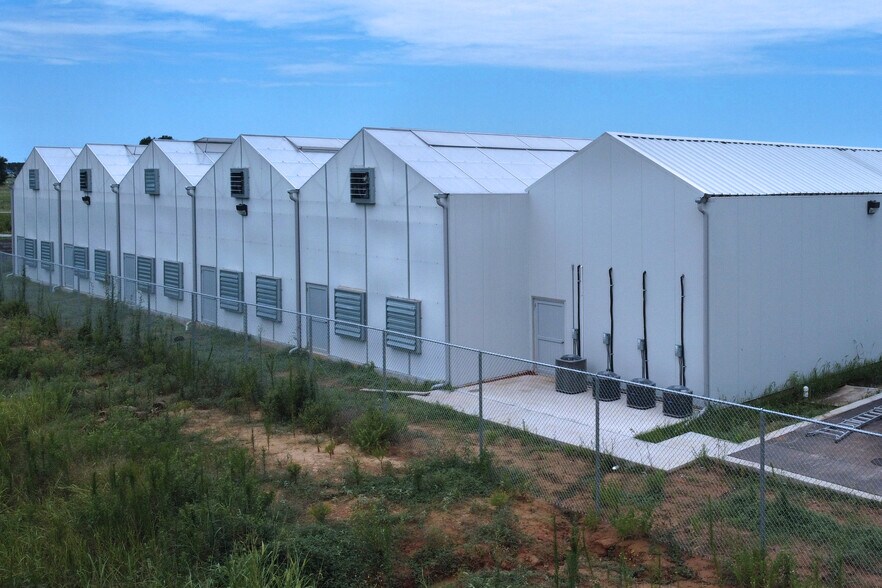 More Photos Of 11315 Hide-A-Way Ln, Thackerville Warehouse For Sale