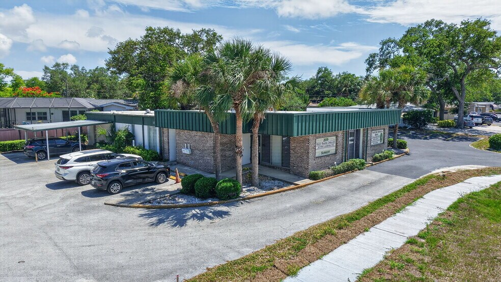 More Photos Of 2039 Indian Rocks Rd, Largo Medical For Lease