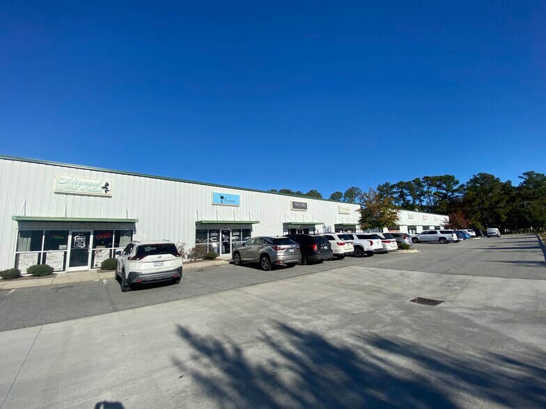 More Photos Of 1907 Varner St, Summerville Warehouse For Lease