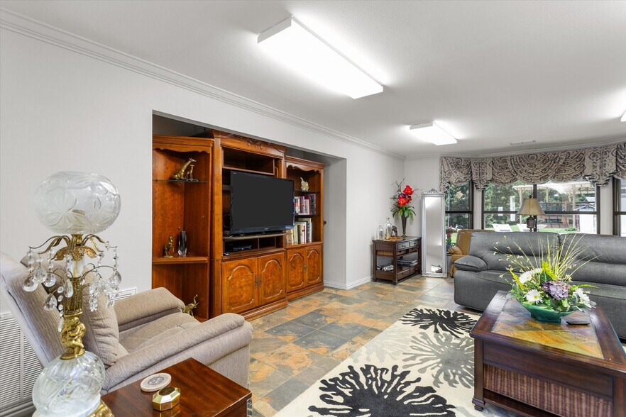 More Photos Of 15844 State Highway 31 W, Tyler Truck Terminal For Sale