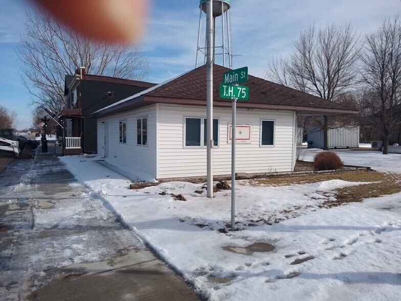 More Photos Of 301 Main St E, Hendrum Office For Sale