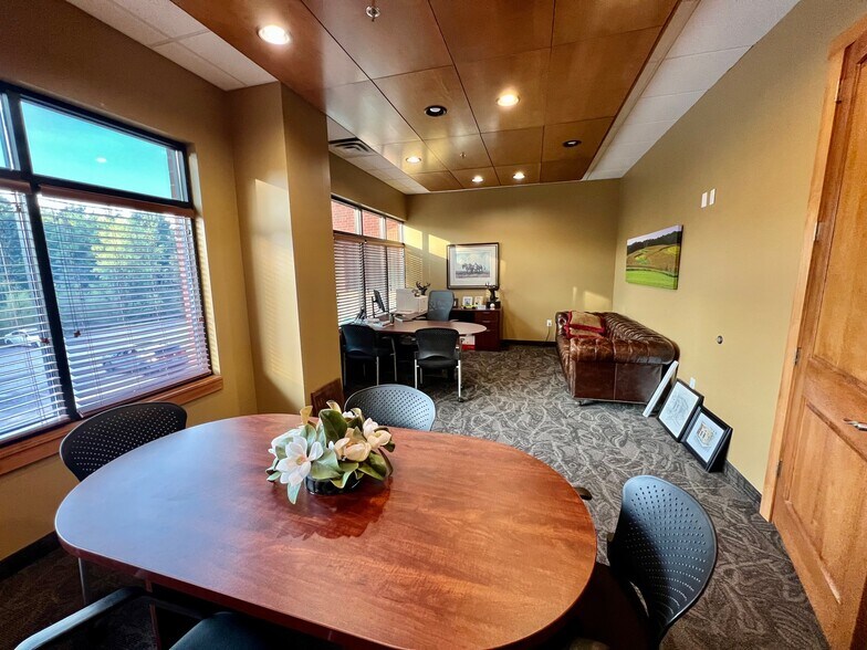 More Photos Of 23505 Smithtown Rd, Excelsior Office For Lease