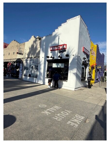 Primary Photo Of 1815-1827 Ocean Front Walk, Venice Restaurant For Lease